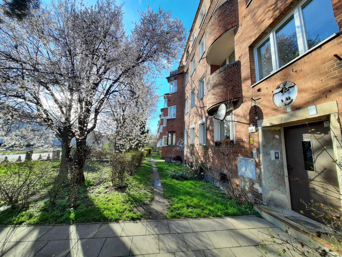 Kawalerka Hallera Breslávia Exterior foto
